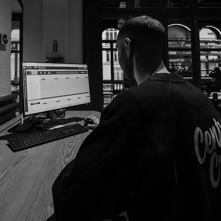 אכסניה Centre *